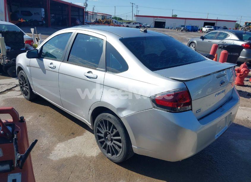 Photo 3 of 2010 Ford Focus SES (VIN 1FAHP3GN5AW115229)