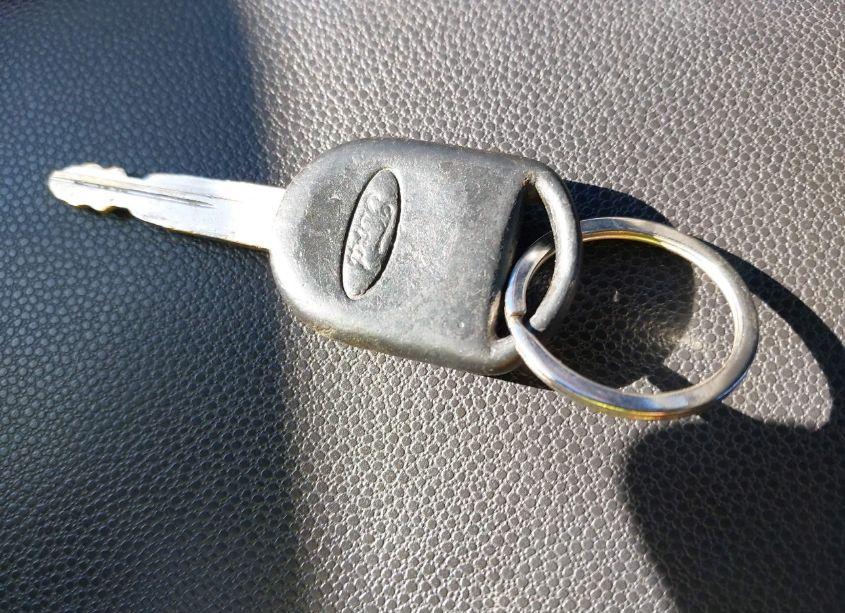 Photo 11 of 2010 Ford Focus SES (VIN 1FAHP3GN5AW169534)