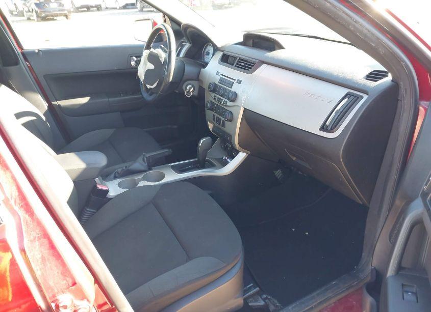 Photo 5 of 2010 Ford Focus SES (VIN 1FAHP3GN5AW169534)