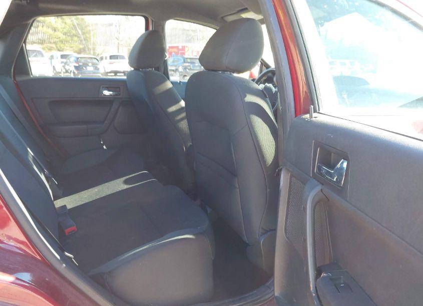 Photo 8 of 2010 Ford Focus SES (VIN 1FAHP3GN5AW169534)