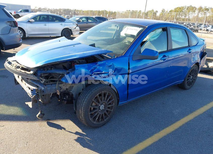 Photo 2 of 2010 Ford Focus SES (VIN 1FAHP3GN5AW180887)