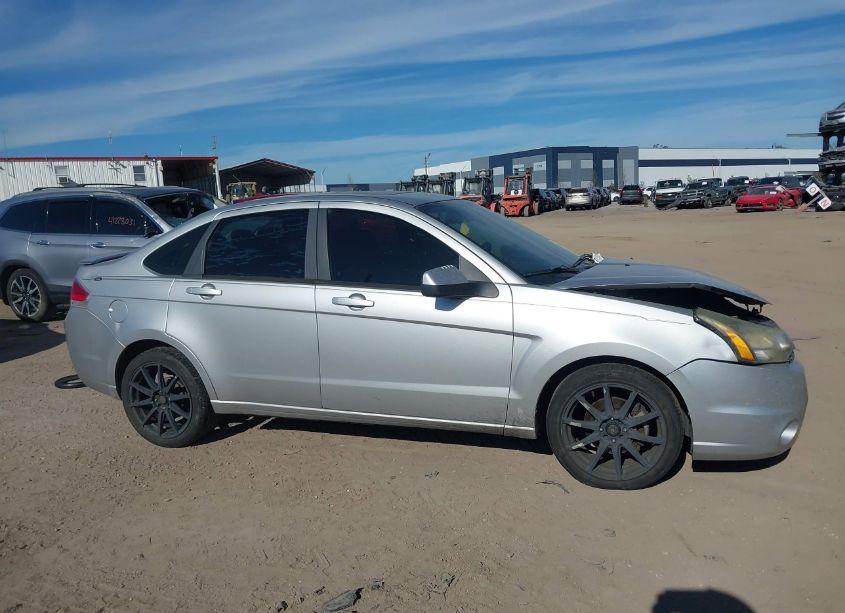 Photo 13 of 2010 Ford Focus SES (VIN 1FAHP3GN5AW261064)