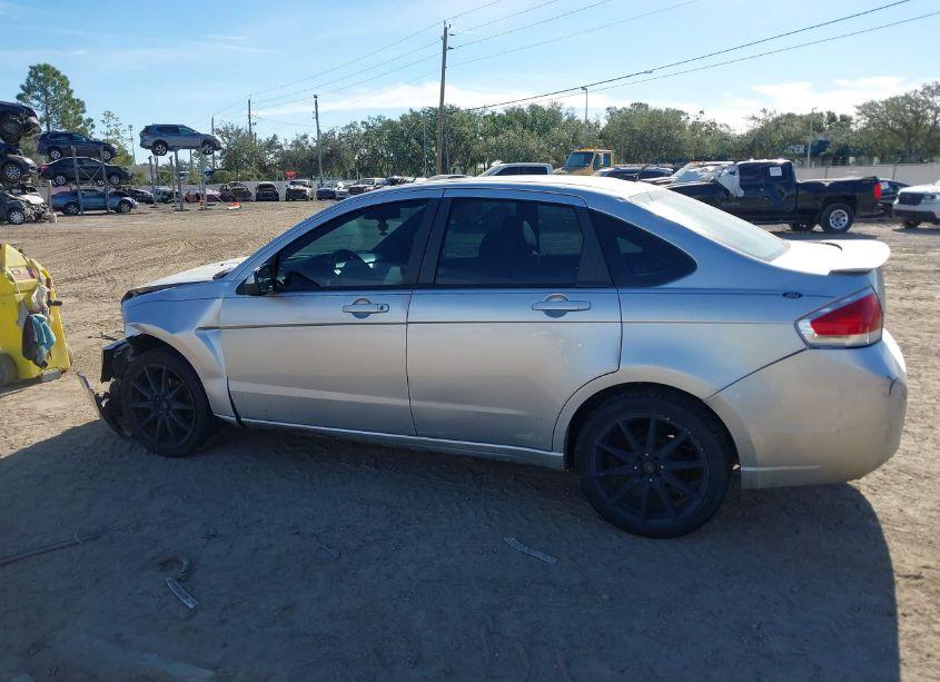 Photo 14 of 2010 Ford Focus SES (VIN 1FAHP3GN5AW261064)