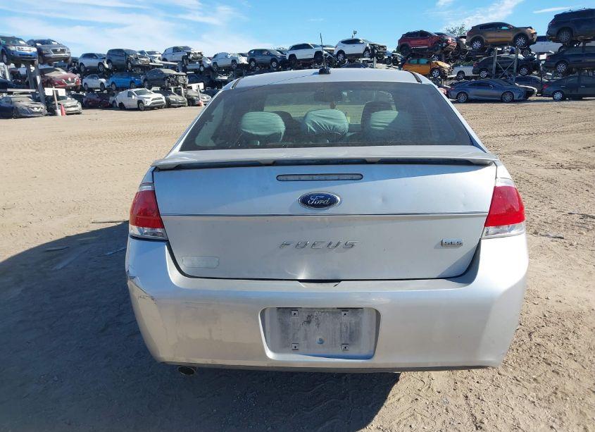 Photo 16 of 2010 Ford Focus SES (VIN 1FAHP3GN5AW261064)