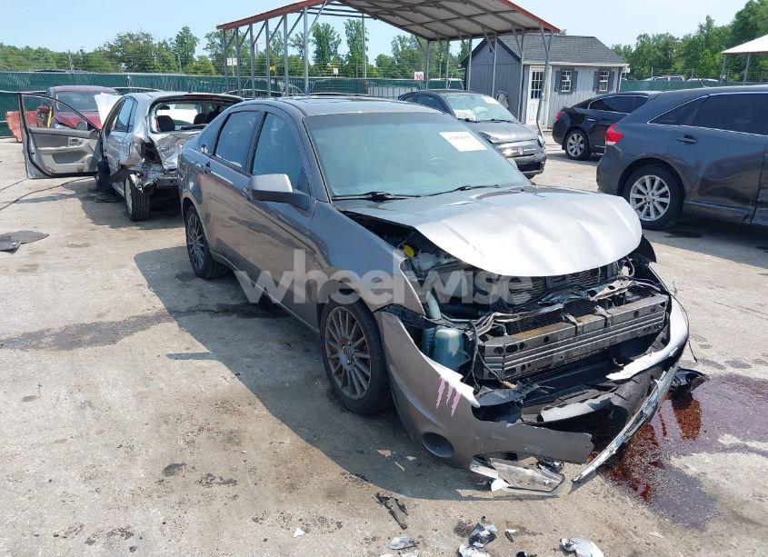 2010 Ford Focus SES (VIN 1FAHP3GN6AW262742) main photo