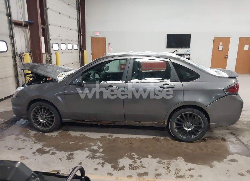 Photo 14 of 2011 Ford Focus SES (VIN 1FAHP3GN6BW138956)
