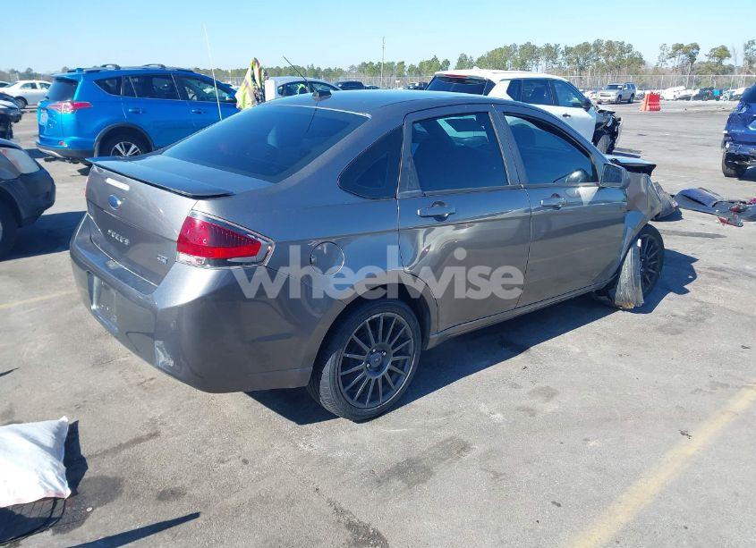 Photo 4 of 2010 Ford Focus SES (VIN 1FAHP3GN7AW181037)