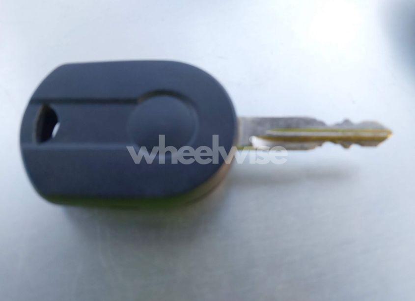 Photo 11 of 2010 Ford Focus SES (VIN 1FAHP3GN7AW208866)