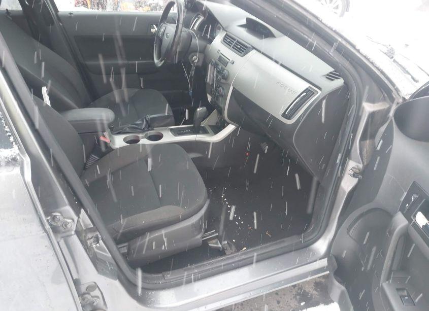 Photo 5 of 2010 Ford Focus SES (VIN 1FAHP3GN7AW246162)