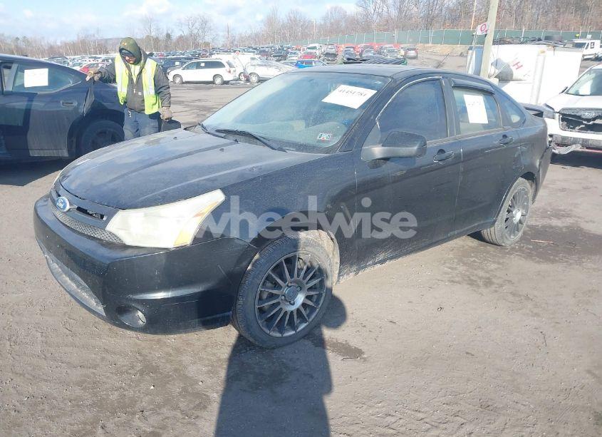 Photo 2 of 2011 Ford Focus SES (VIN 1FAHP3GN7BW127321)