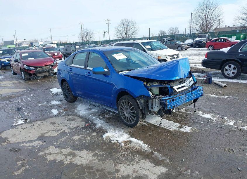 2010 Ford Focus SES (VIN 1FAHP3GN8AW176932) main photo