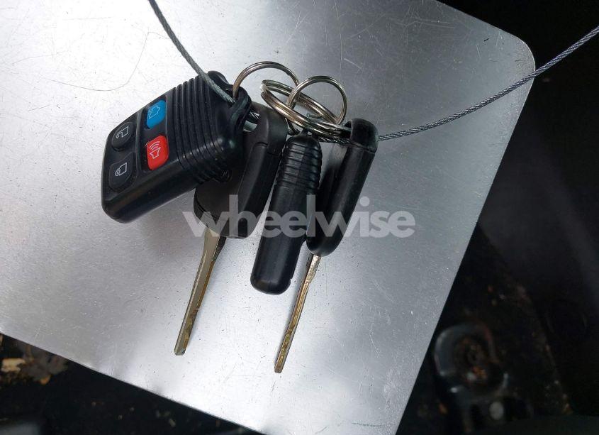 Photo 11 of 2011 Ford Focus SES (VIN 1FAHP3GN8BW113766)