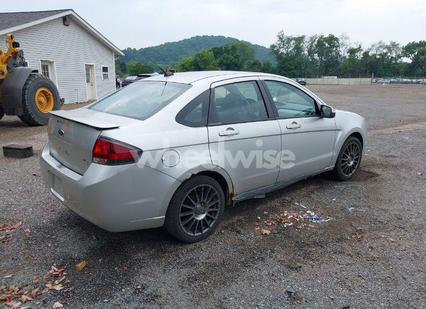 Photo 4 of 2011 Ford Focus SES (VIN 1FAHP3GN8BW113766)