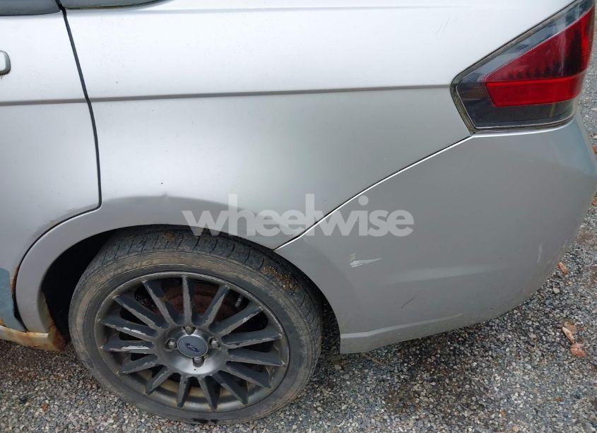 Photo 6 of 2011 Ford Focus SES (VIN 1FAHP3GN8BW113766)