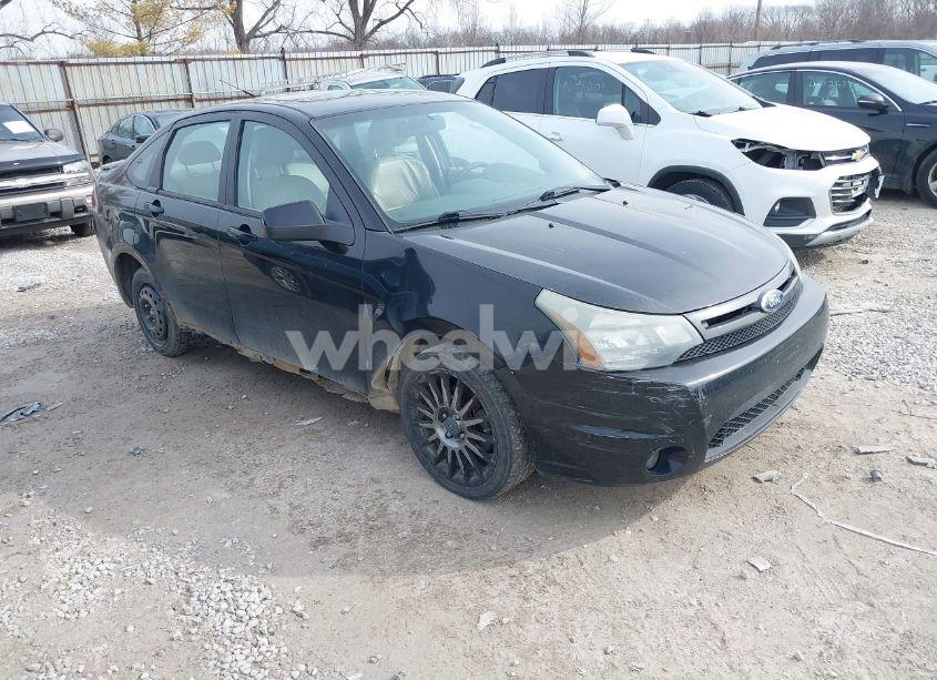 2011 Ford Focus SES (VIN 1FAHP3GN8BW162658) main photo