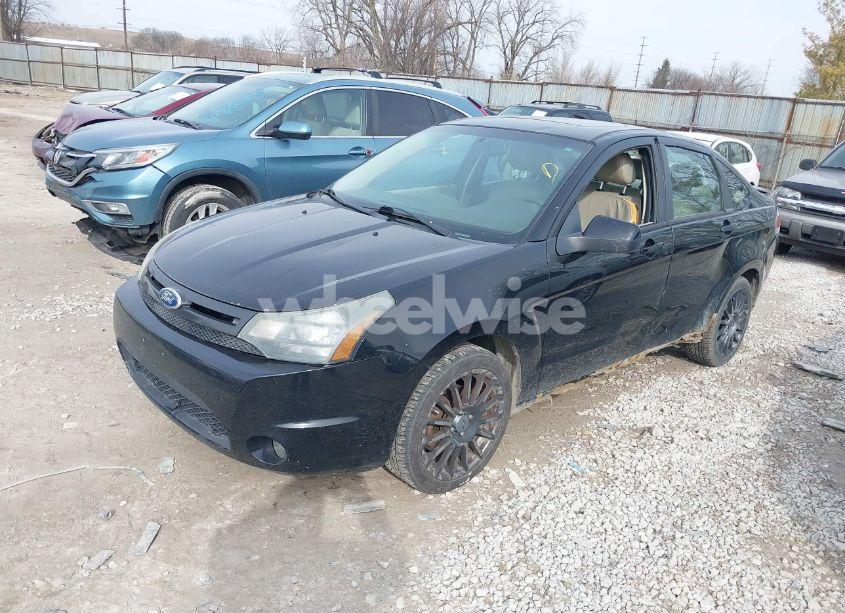 Photo 2 of 2011 Ford Focus SES (VIN 1FAHP3GN8BW162658)