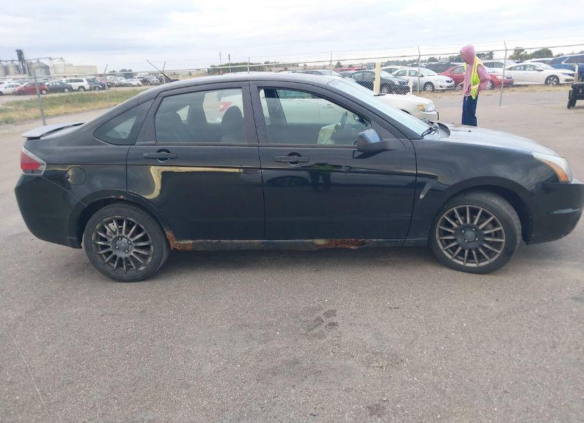 Photo 13 of 2010 Ford Focus SES (VIN 1FAHP3GN9AW291748)