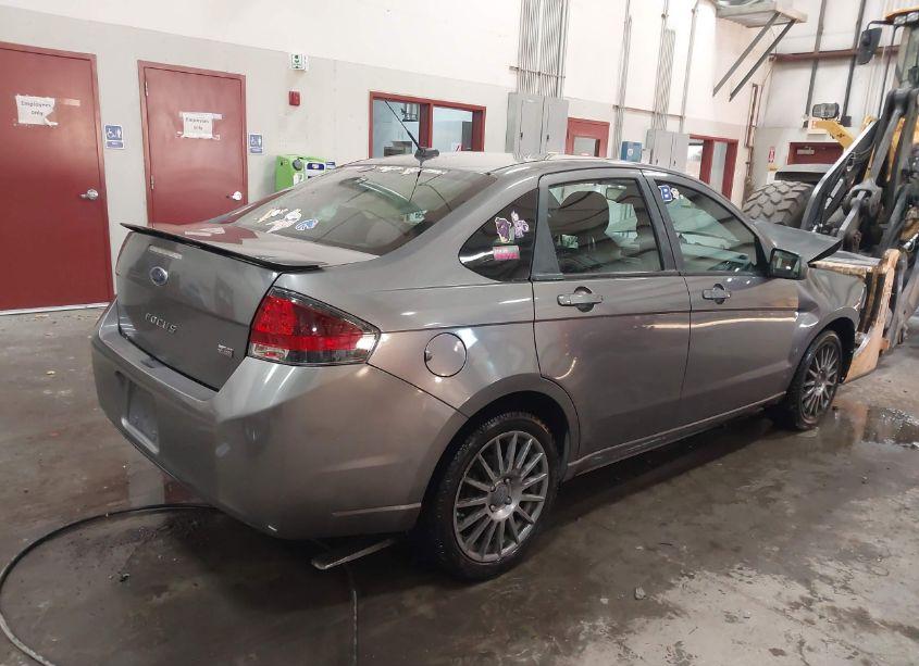 Photo 4 of 2011 Ford Focus SES (VIN 1FAHP3GN9BW150874)
