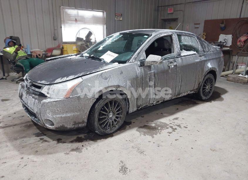 Photo 2 of 2011 Ford Focus SES (VIN 1FAHP3GN9BW194602)