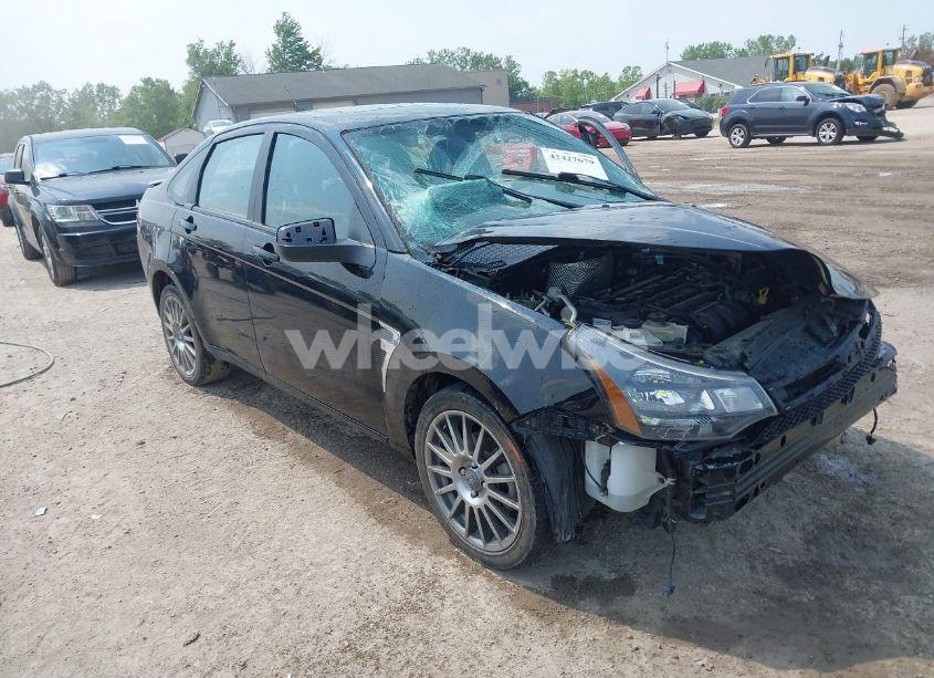 2010 Ford Focus SES (VIN 1FAHP3GNXAW277809) main photo