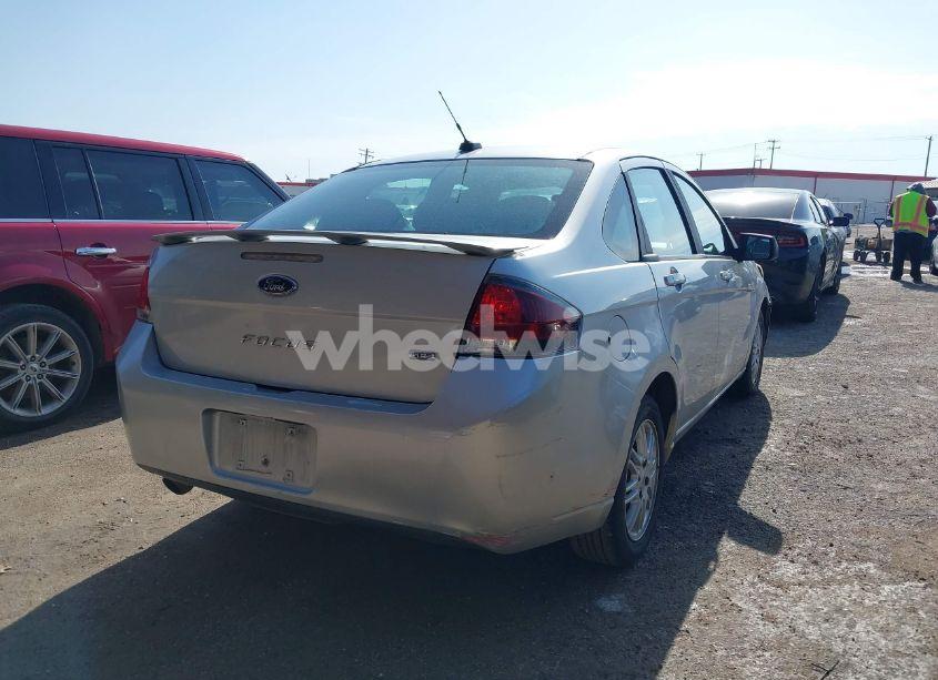 Photo 4 of 2011 Ford Focus SES (VIN 1FAHP3GNXBW136353)