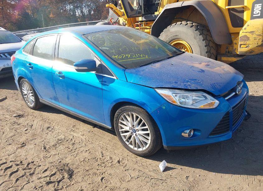 2012 Ford Focus SEL (VIN 1FAHP3H20CL102090) main photo
