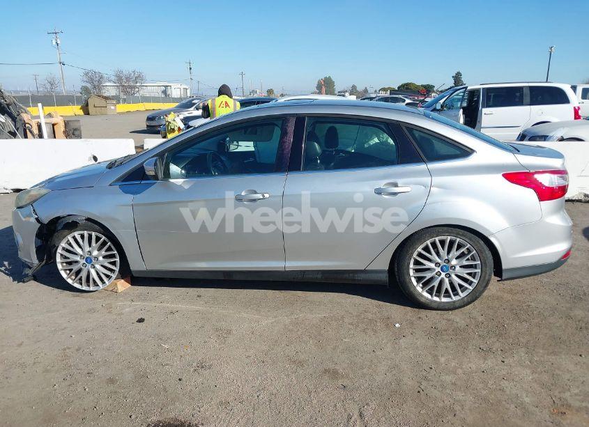Photo 15 of 2012 Ford Focus SEL (VIN 1FAHP3H20CL184628)