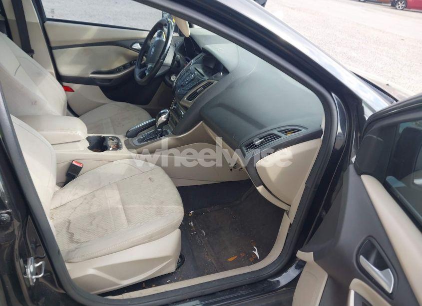 Photo 5 of 2012 Ford Focus SEL (VIN 1FAHP3H20CL375708)