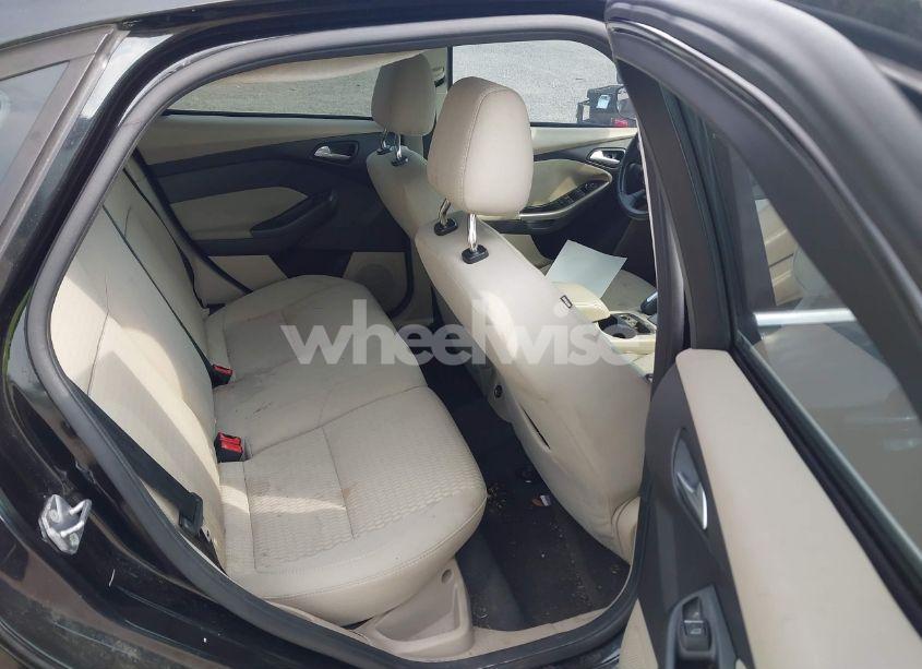 Photo 8 of 2012 Ford Focus SEL (VIN 1FAHP3H20CL375708)