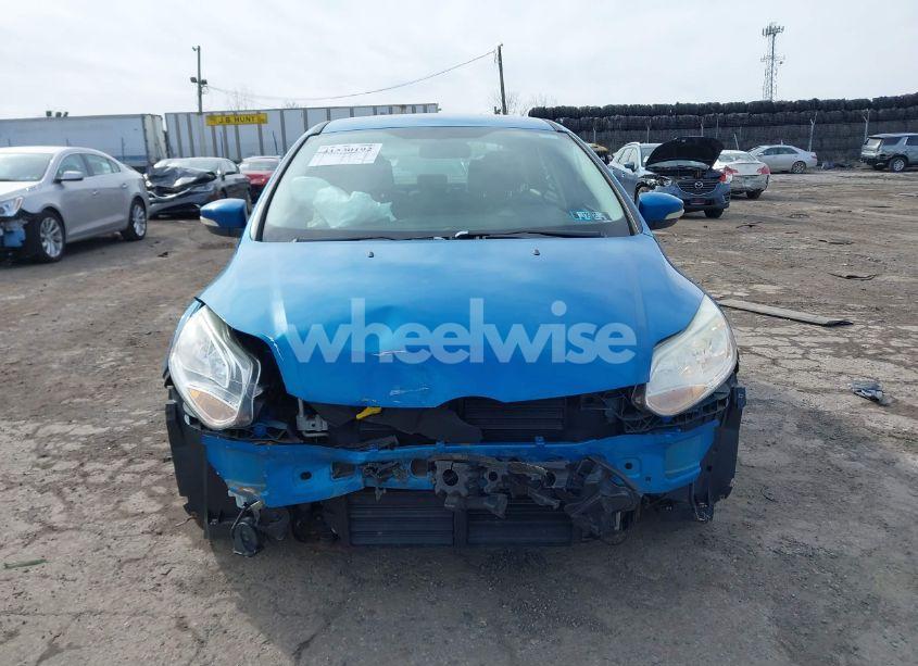 Photo 11 of 2012 Ford Focus SEL (VIN 1FAHP3H20CL405824)