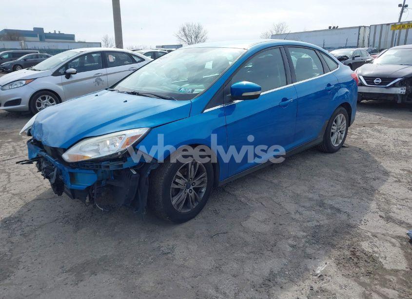 Photo 2 of 2012 Ford Focus SEL (VIN 1FAHP3H20CL405824)