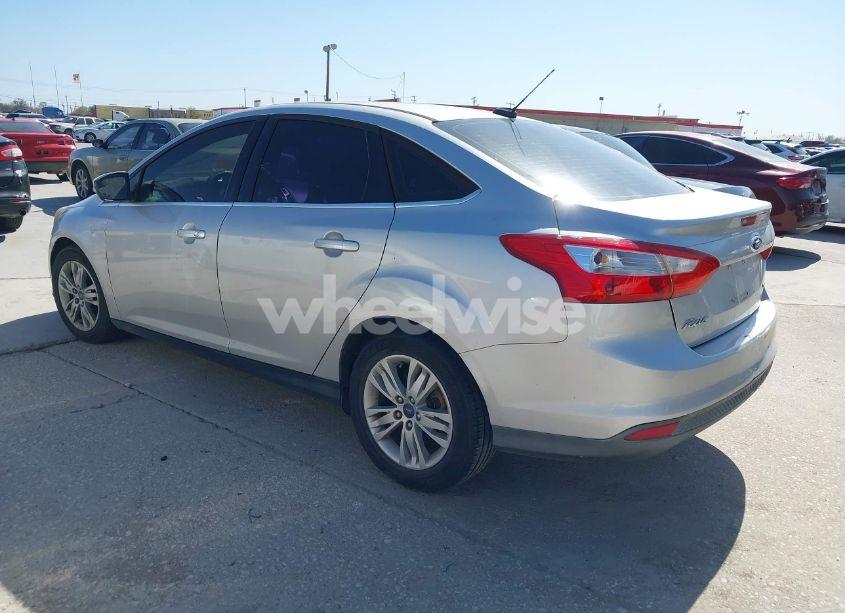Photo 3 of 2012 Ford Focus SEL (VIN 1FAHP3H20CL411249)