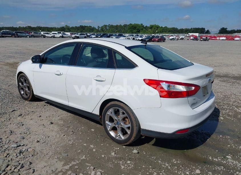 Photo 3 of 2012 Ford Focus SEL (VIN 1FAHP3H20CL428052)