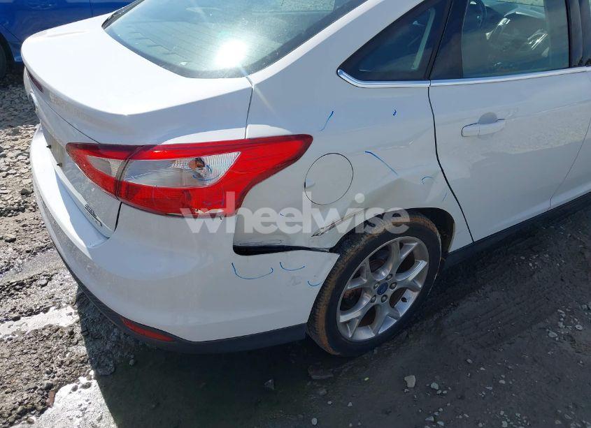 Photo 6 of 2012 Ford Focus SEL (VIN 1FAHP3H20CL428052)