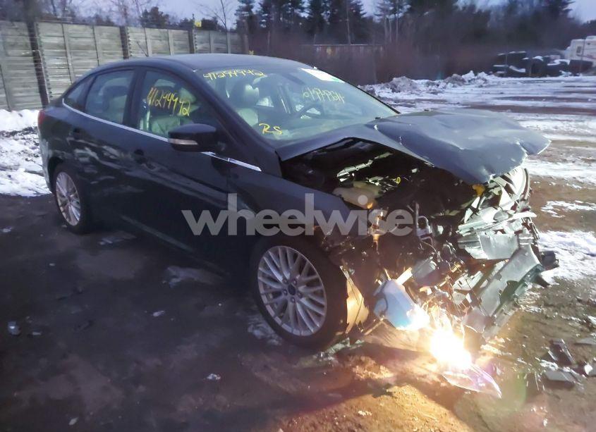 2012 Ford Focus SEL (VIN 1FAHP3H20CL432389) main photo