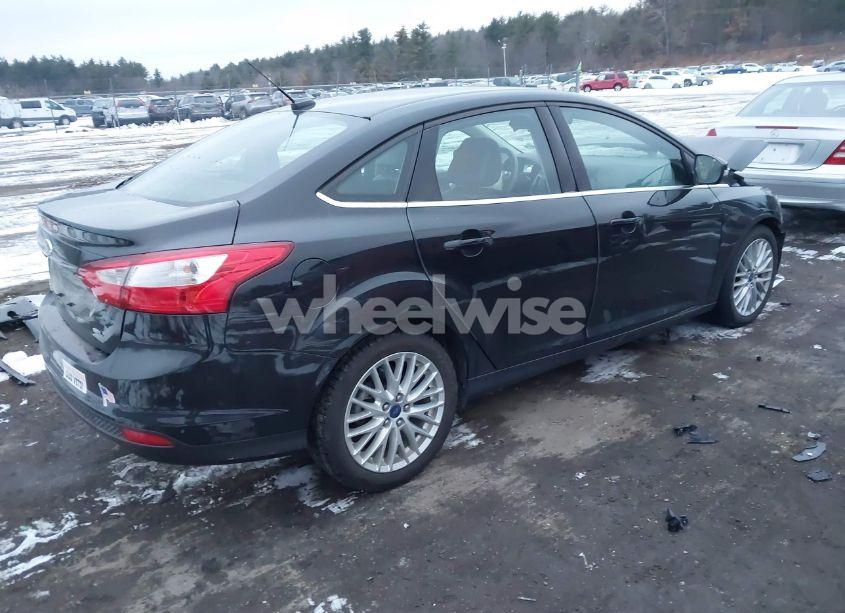Photo 4 of 2012 Ford Focus SEL (VIN 1FAHP3H20CL432389)