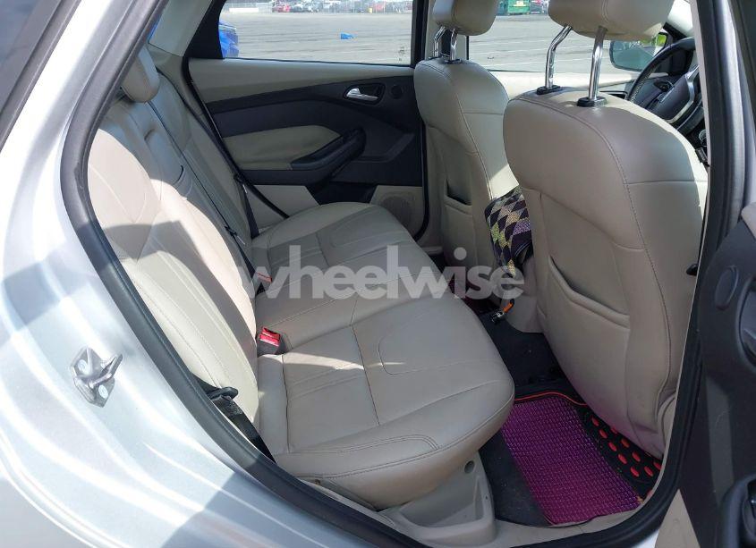 Photo 8 of 2012 Ford Focus SEL (VIN 1FAHP3H21CL102535)