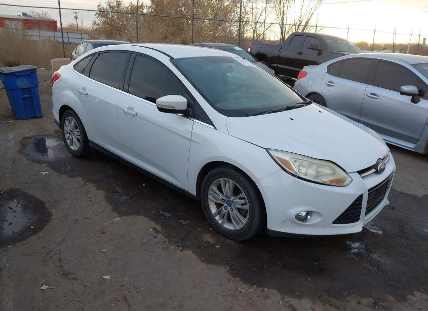 2012 Ford Focus SEL (VIN 1FAHP3H21CL147622) main photo