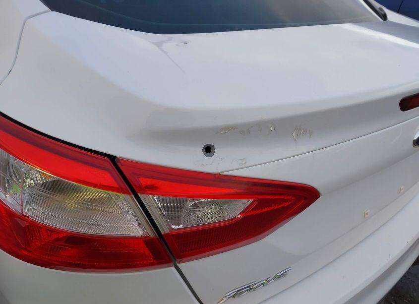 Photo 11 of 2012 Ford Focus SEL (VIN 1FAHP3H21CL147622)