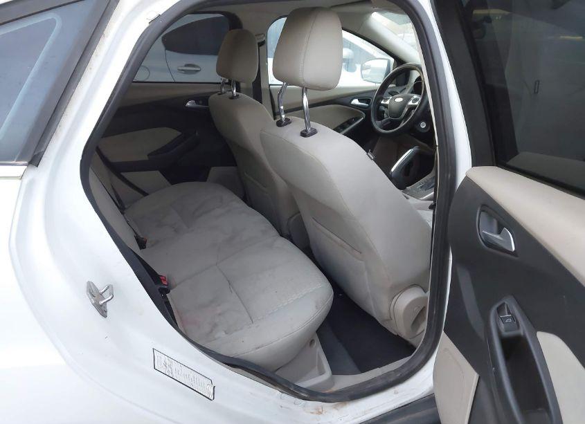 Photo 8 of 2012 Ford Focus SEL (VIN 1FAHP3H21CL147622)