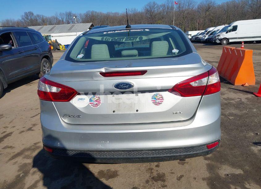 Photo 16 of 2012 Ford Focus SEL (VIN 1FAHP3H21CL196643)