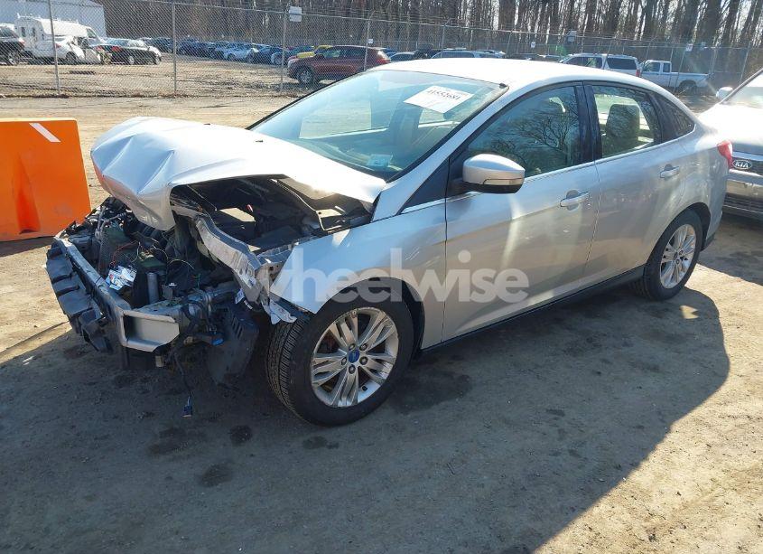 Photo 2 of 2012 Ford Focus SEL (VIN 1FAHP3H21CL196643)