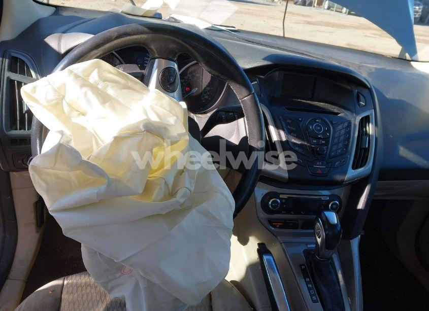 Photo 15 of 2012 Ford Focus SEL (VIN 1FAHP3H21CL197582)