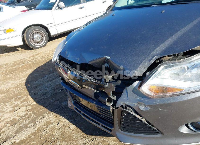 Photo 17 of 2012 Ford Focus SEL (VIN 1FAHP3H21CL197582)