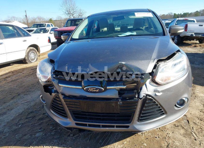 Photo 6 of 2012 Ford Focus SEL (VIN 1FAHP3H21CL197582)