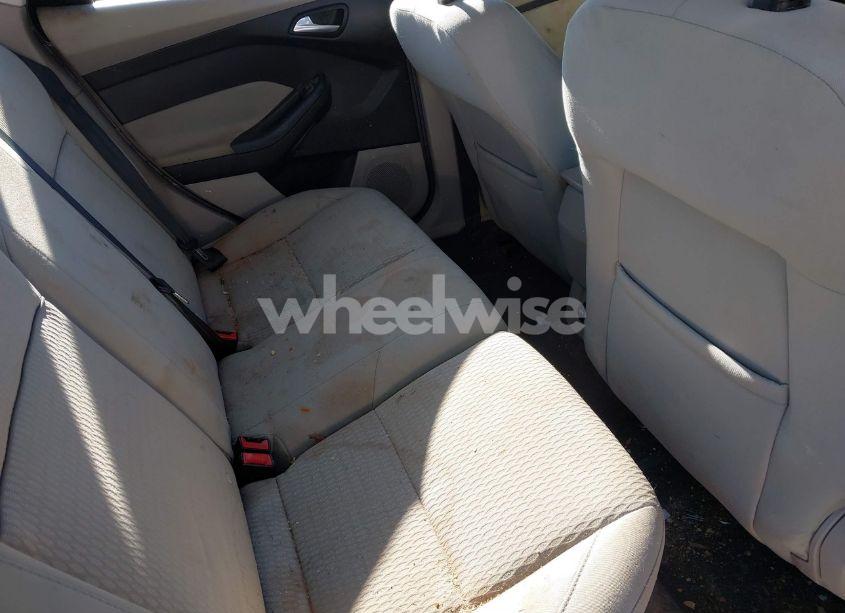 Photo 8 of 2012 Ford Focus SEL (VIN 1FAHP3H21CL197582)