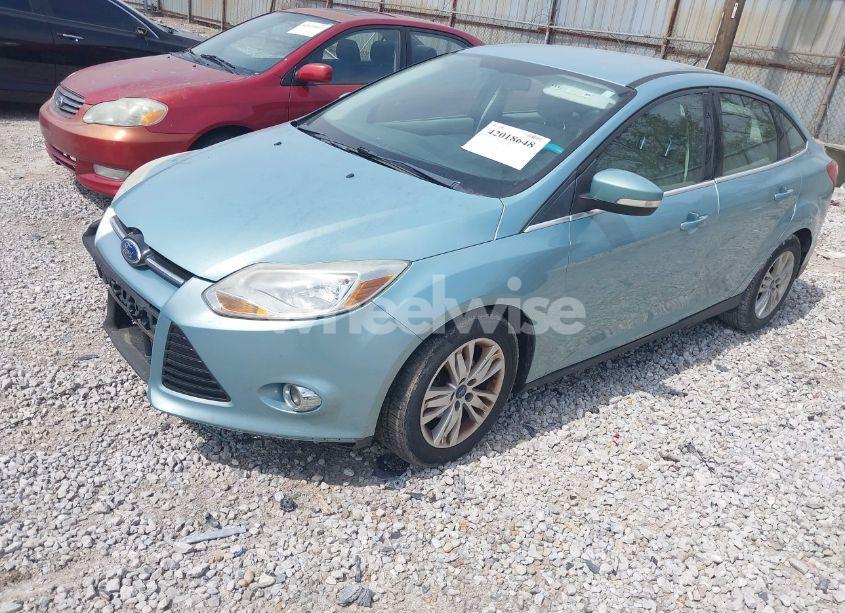 Photo 2 of 2012 Ford Focus SEL (VIN 1FAHP3H21CL211061)