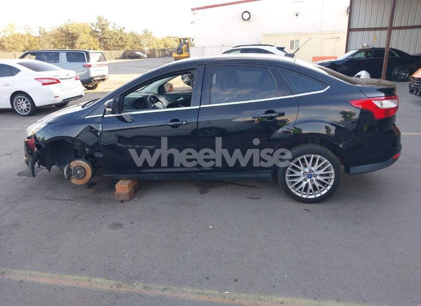 Photo 15 of 2012 Ford Focus SEL (VIN 1FAHP3H21CL257893)