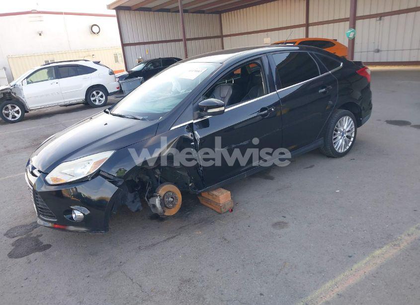 Photo 2 of 2012 Ford Focus SEL (VIN 1FAHP3H21CL257893)