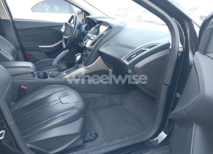 Photo 5 of 2012 Ford Focus SEL (VIN 1FAHP3H21CL257893)